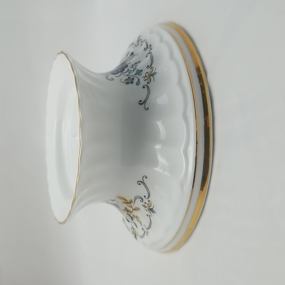 Royal Tara Irish Fine Bone China Blue Corn Flower Pillar Candle Holder - Picture 9 of 13